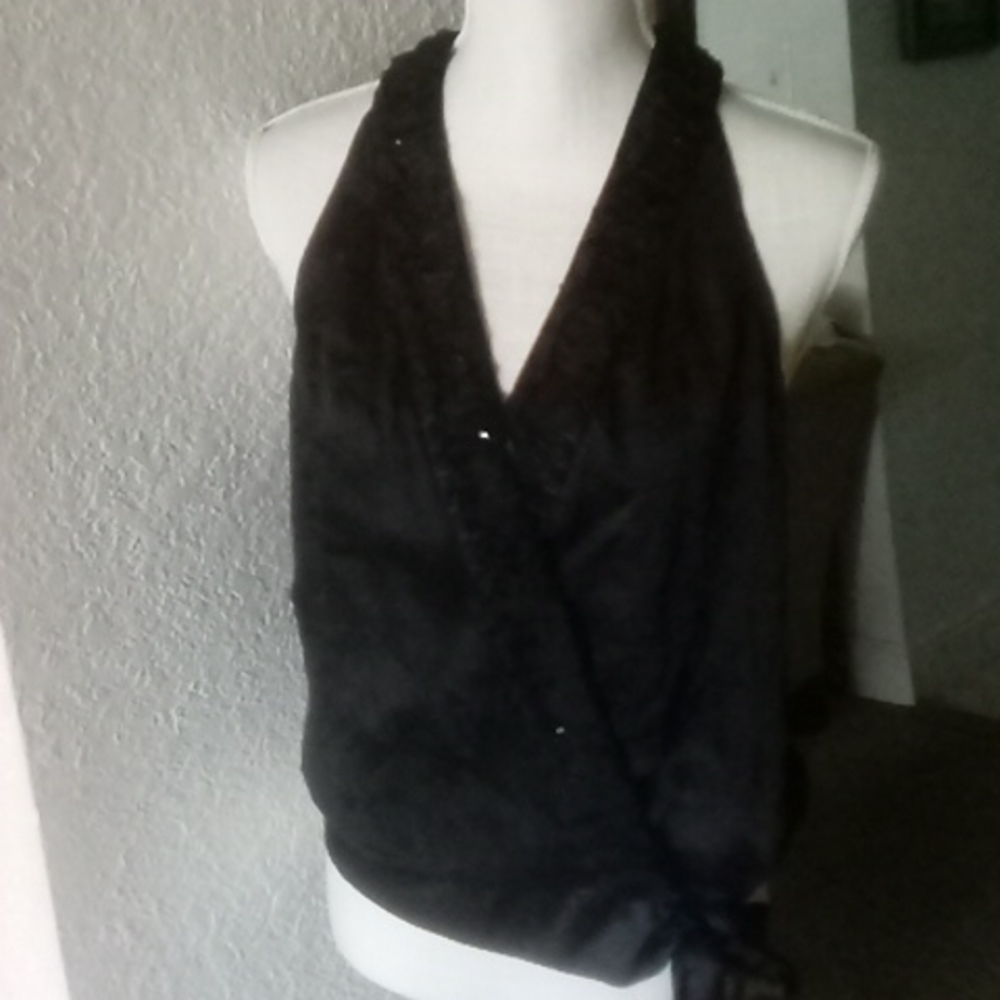 Clothes - Picture 2 of 4